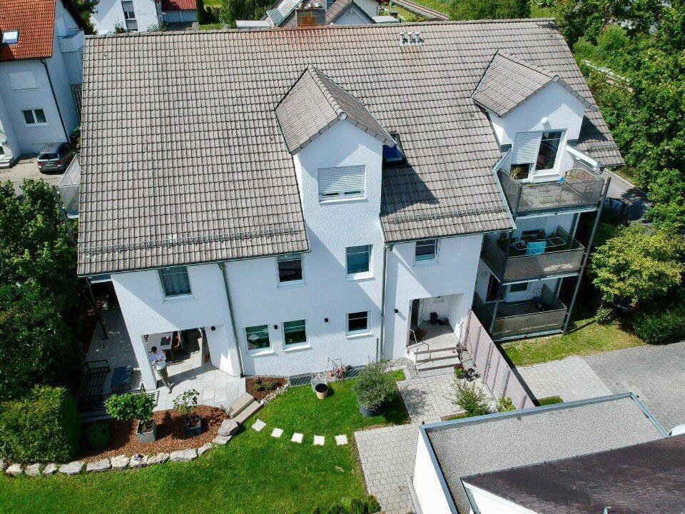 Wohlfuehl-Apartment Irisbluete Mit Privatstrand Friedrichshafen Exterior photo